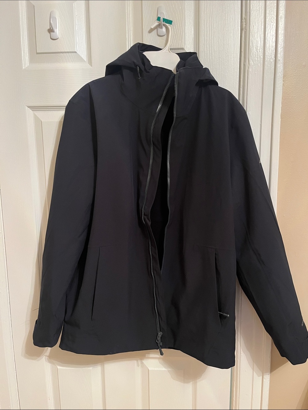 Eddie Bauer Black Hooded Raincoat Jacket